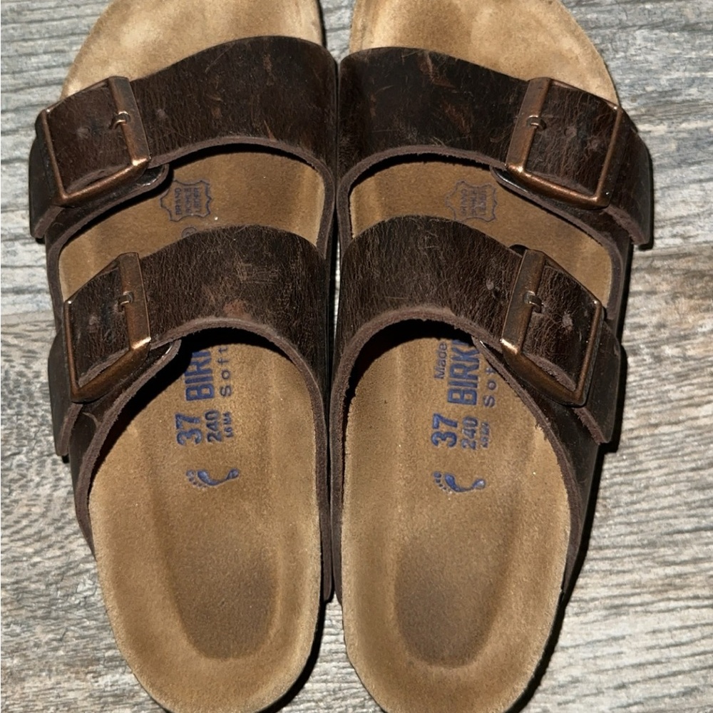 BIRKENSTOCK SANDAL SIZE 37